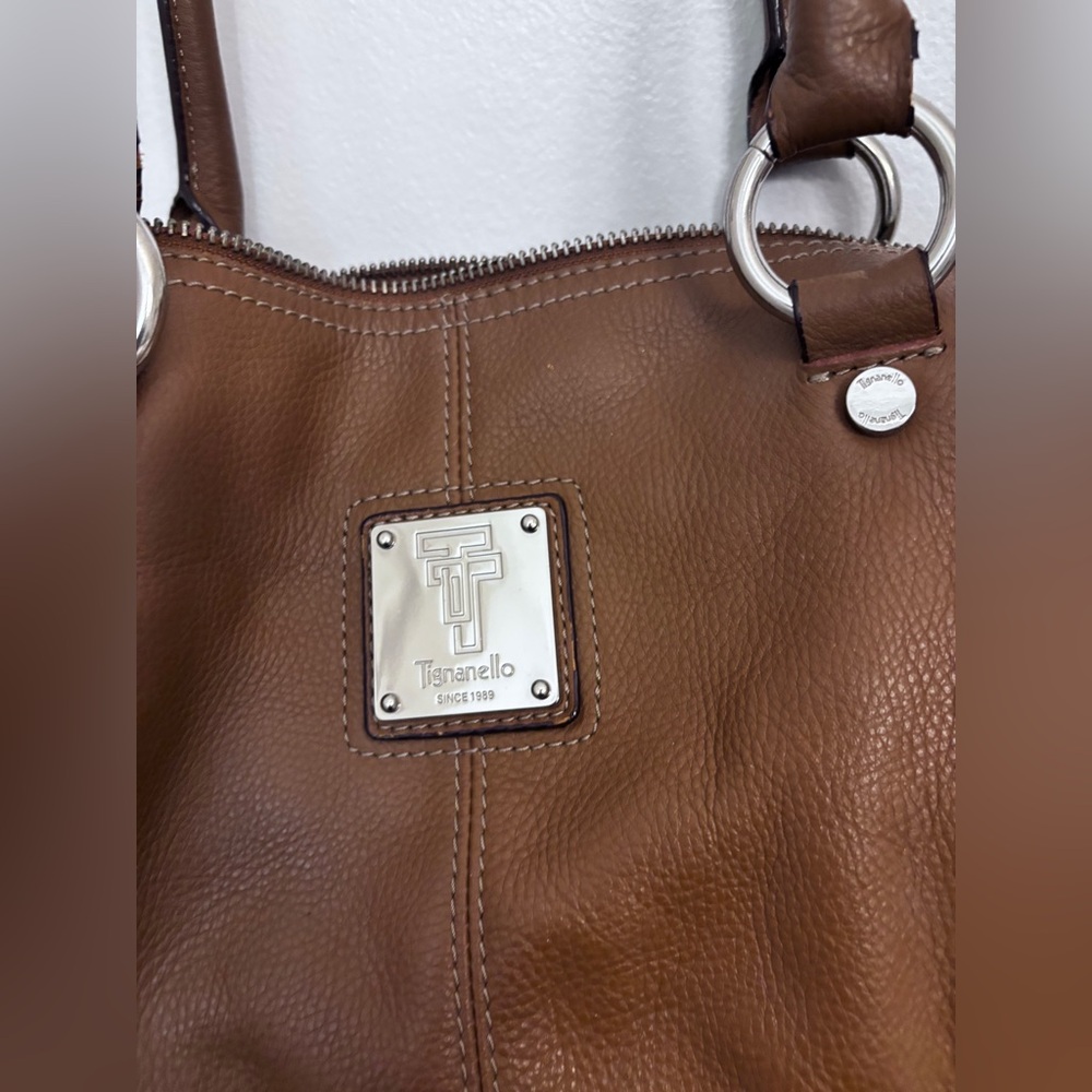 Tignanello Brown Leather Shoulder Bag - Picture 6 of 10
